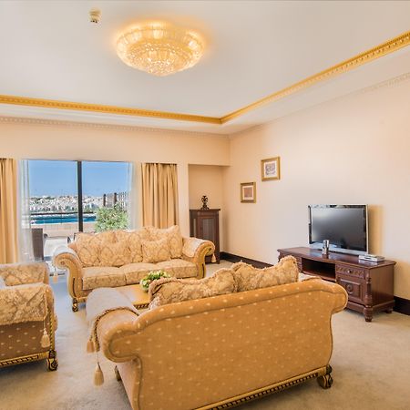 Grand Hotel Excelsior Floriana Exterior foto Suite at the Grand Hotel