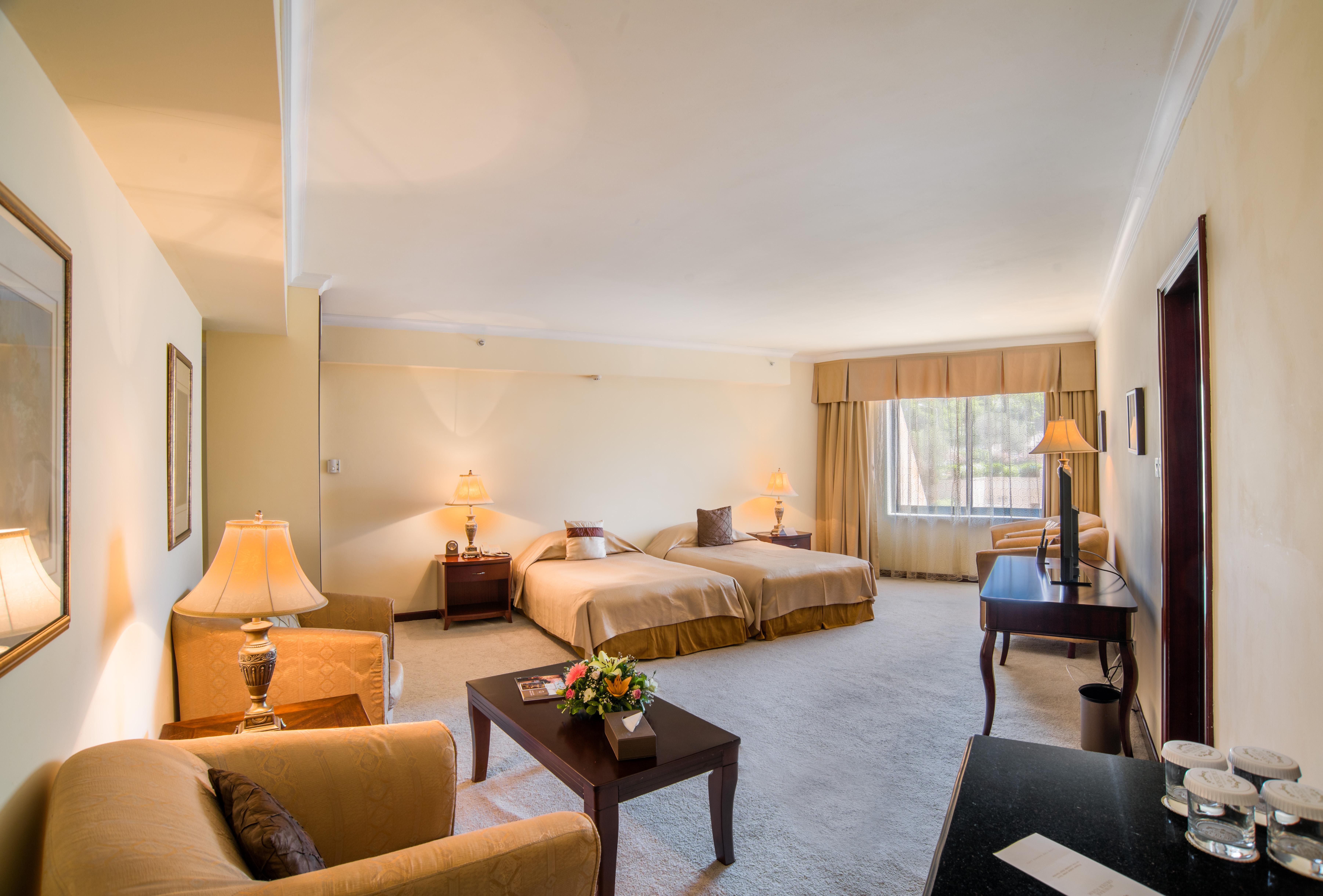 Grand Hotel Excelsior Floriana Exterior foto A room at the hotel