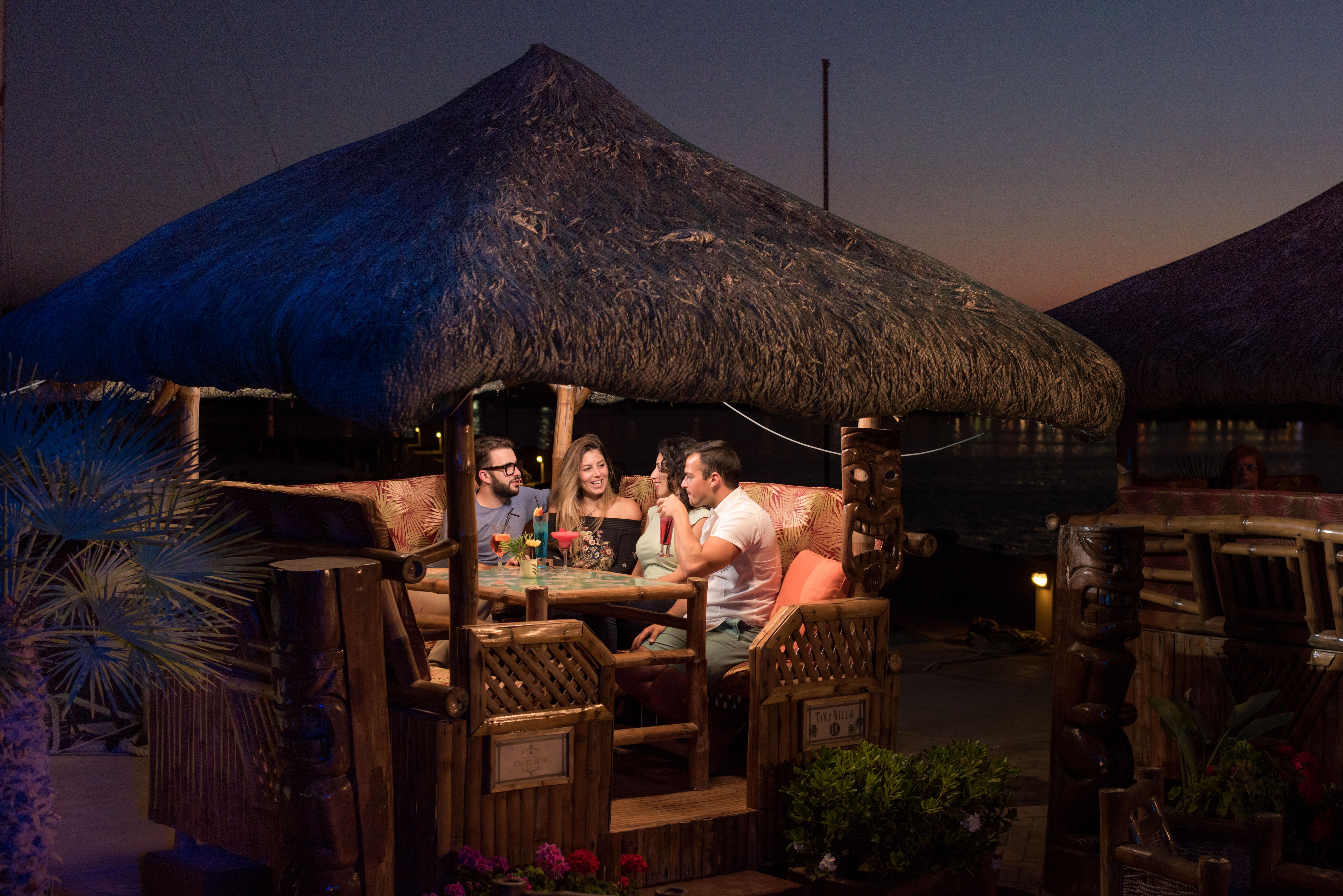 Grand Hotel Excelsior Floriana Exterior foto The Beach Bar