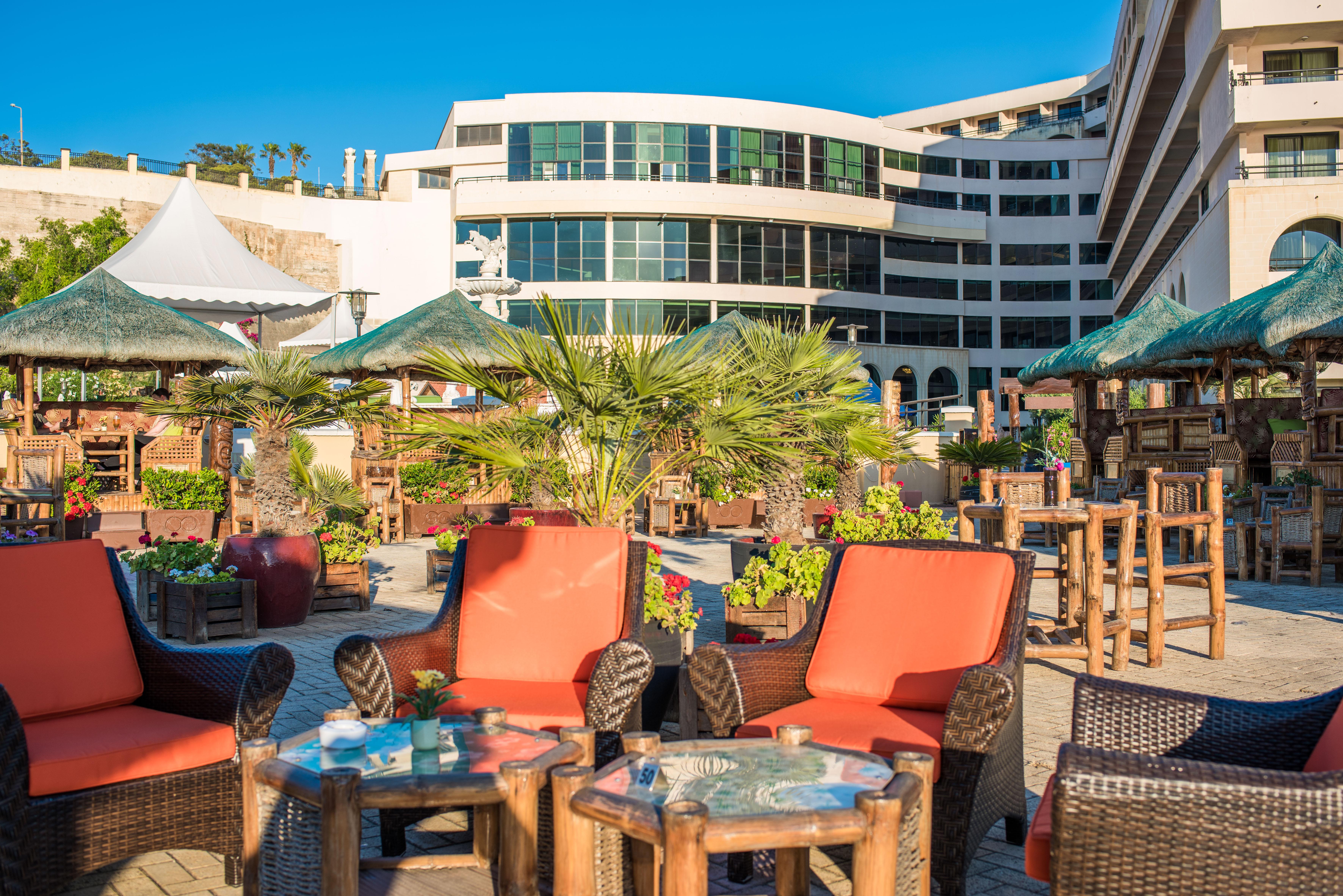 Grand Hotel Excelsior Floriana Exterior foto The pool at the Hilton Sharm El Sheikh
