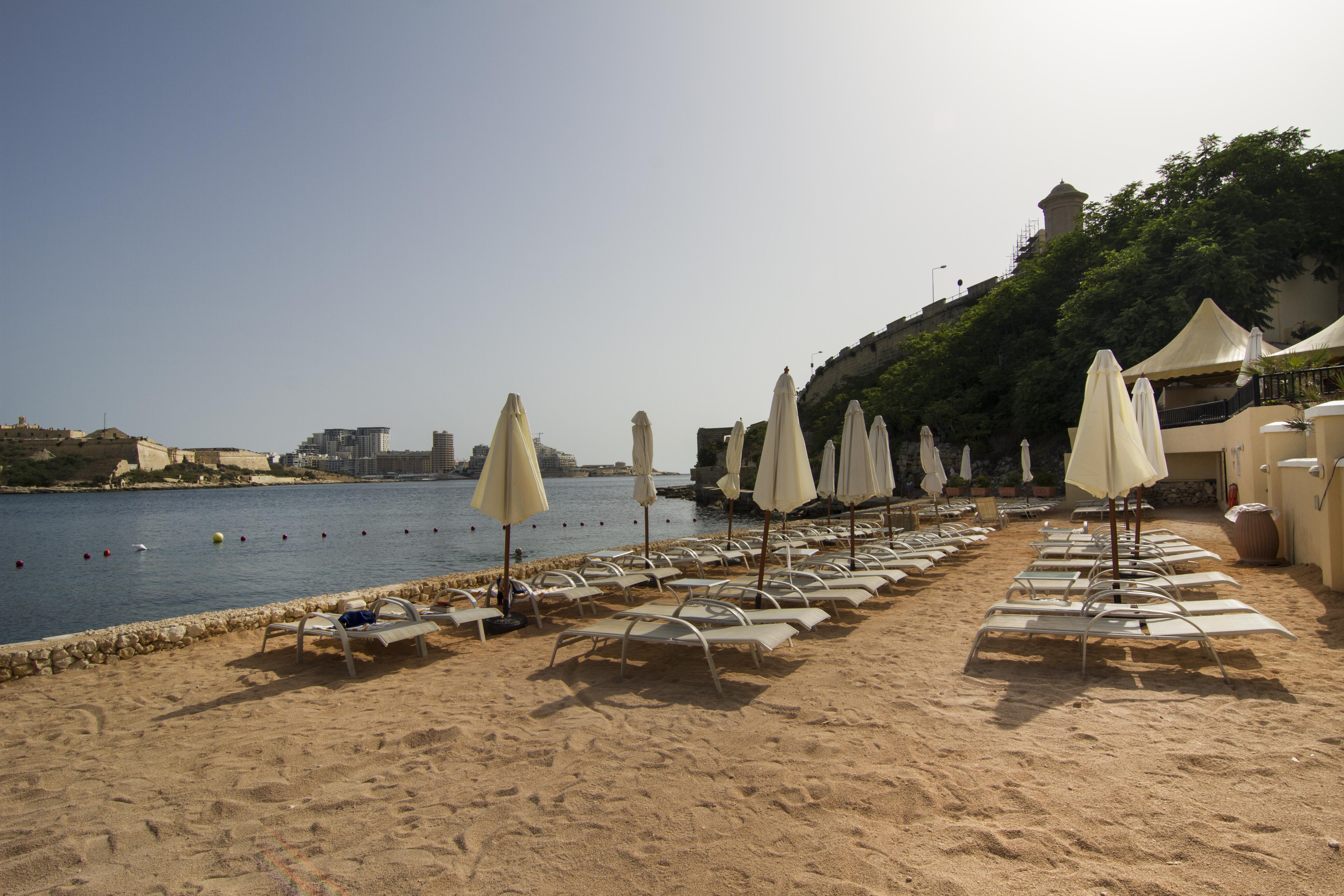 Grand Hotel Excelsior Floriana Exterior foto Beach at the Fort Belvedere